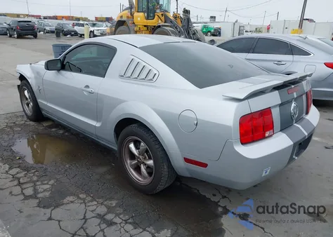 2006 Ford Mustang V6 z USA, uszkodzony, nr VIN 1ZVFT80N365190851